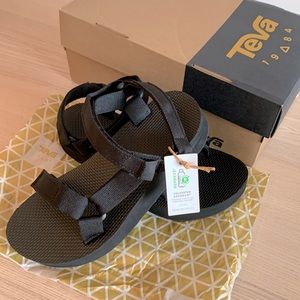 Teva Black Sandals Size 6USA